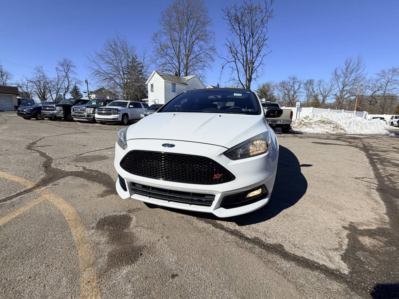 Used 2016 Ford Focus ST image 2