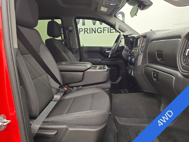 Used 2025 Chevrolet Silverado 1500 Custom Trail Boss AWD/4WD image 2