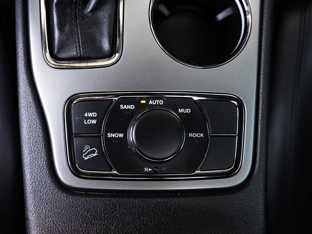 Used 2020 Jeep Grand Cherokee Limited X AWD/4WD image 26