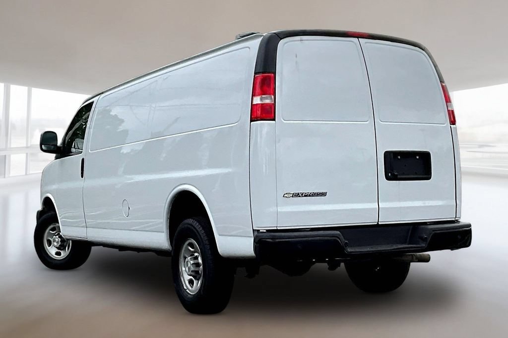 Used 2023 Chevrolet Express 2500 Extended w/ Driver Convenience Package RWD image 4