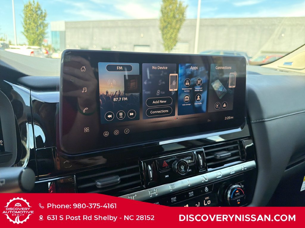 New 2026 Nissan Pathfinder SL FWD image 15