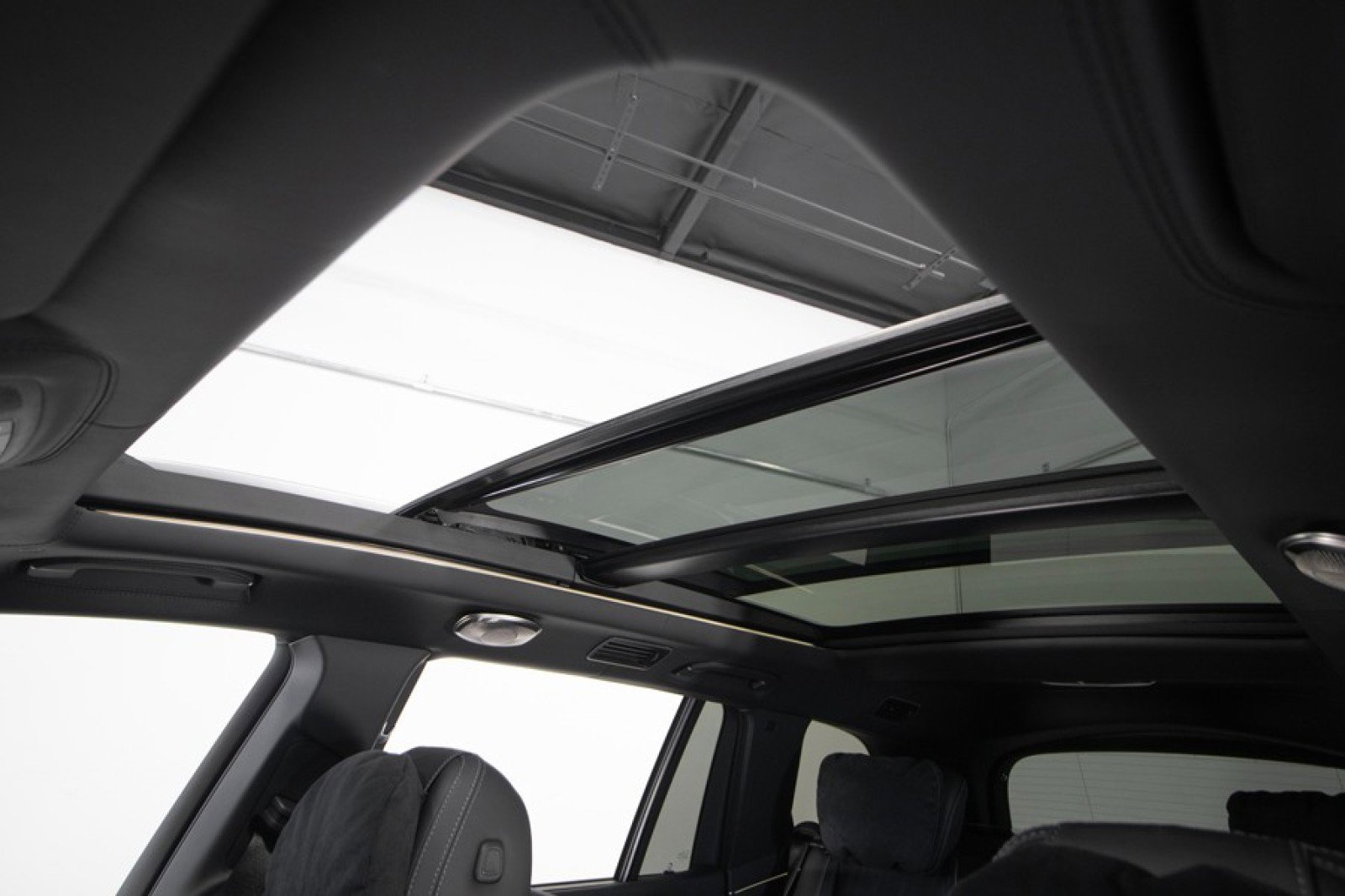 Used 2026 Mercedes-Benz Maybach GLS 600 image 41