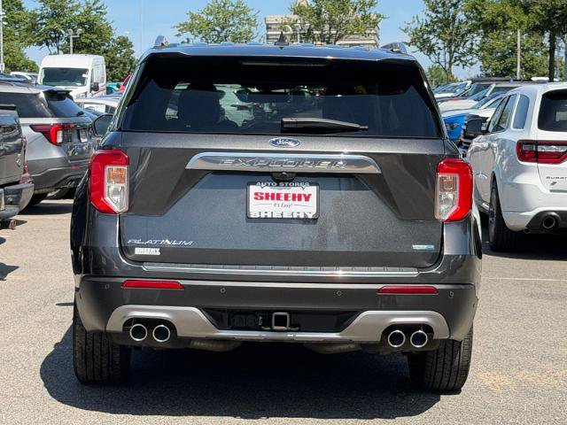 Certified 2020 Ford Explorer Platinum w/ Premium Technology Package AWD/4WD image 3