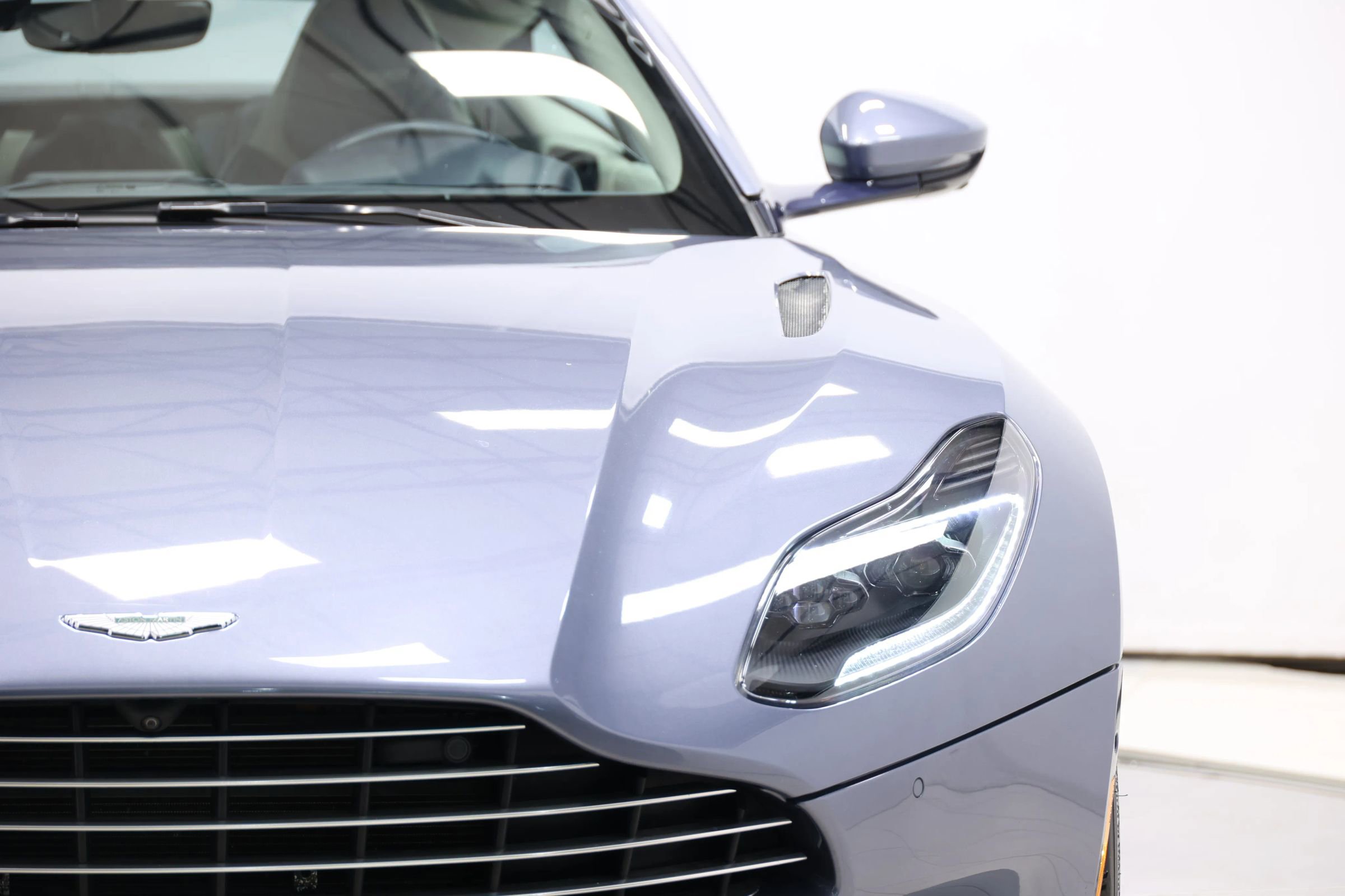 Used 2019 Aston Martin DB11 Coupe RWD image 93