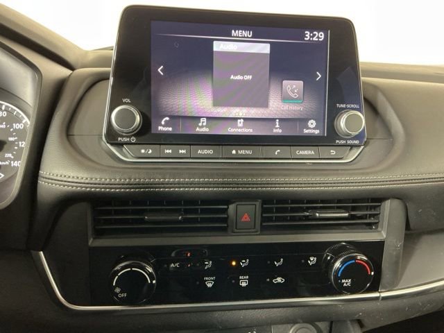 Used 2024 Nissan Rogue S AWD/4WD image 18