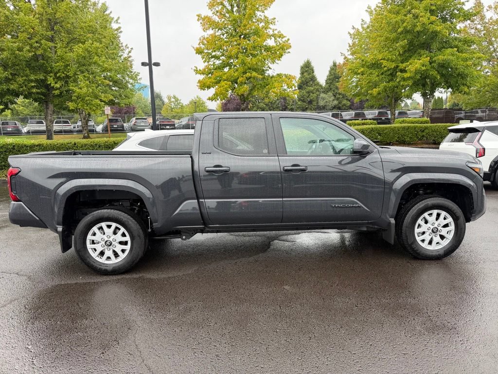 Used 2026 Toyota Tacoma SR5 AWD/4WD image 8