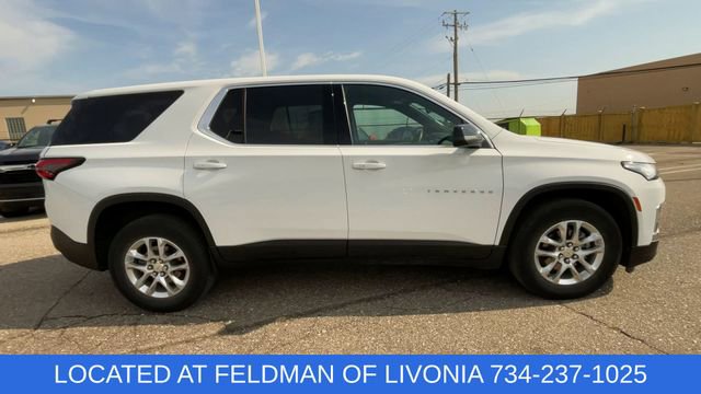 Used 2023 Chevrolet Traverse LS image 9