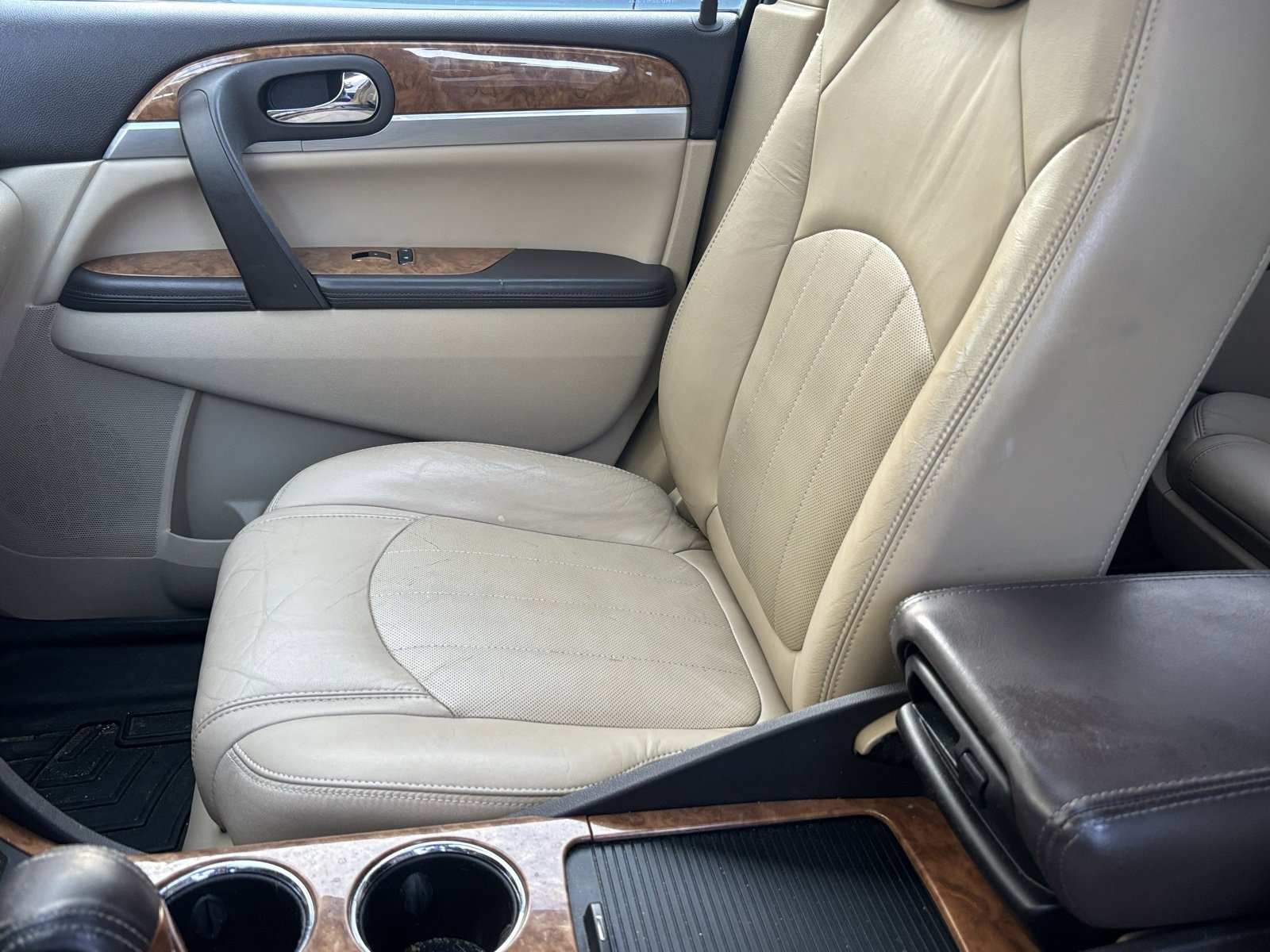 Used 2012 Buick Enclave Leather image 10