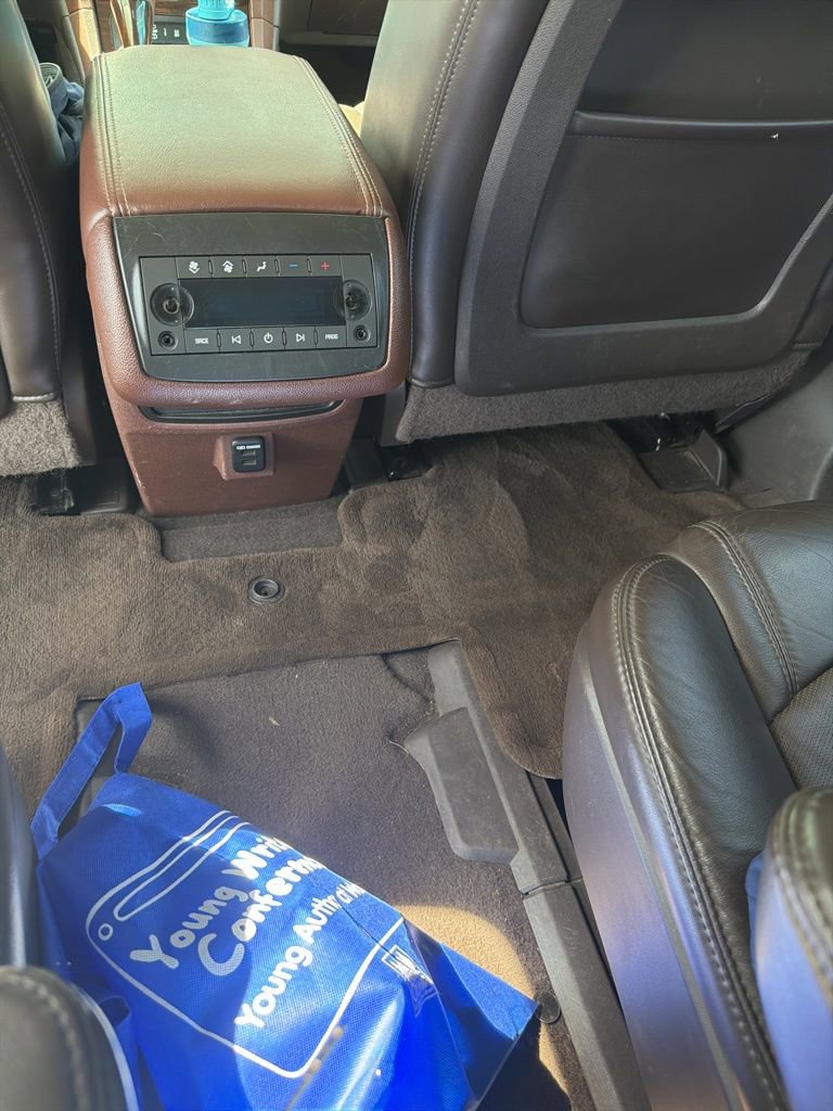 Used 2014 Buick Enclave Leather image 8