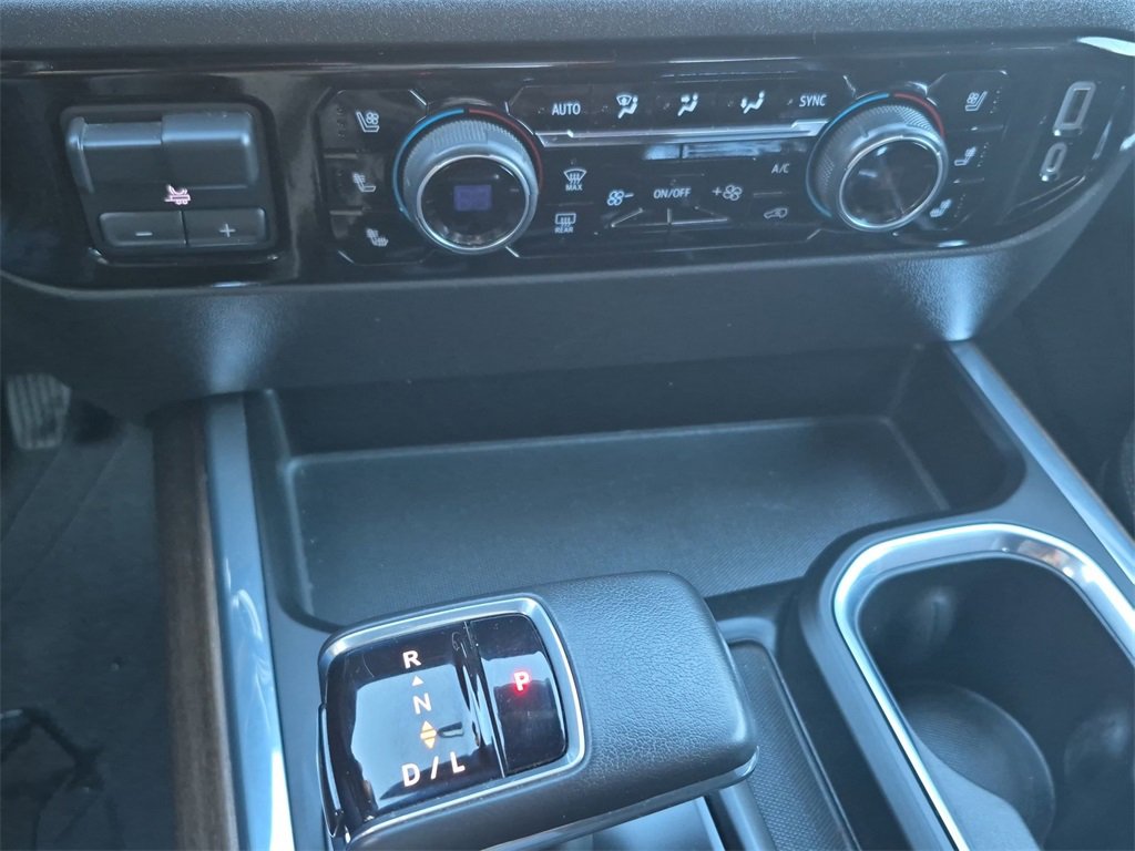 Used 2022 Chevrolet Silverado 1500 High Country image 25