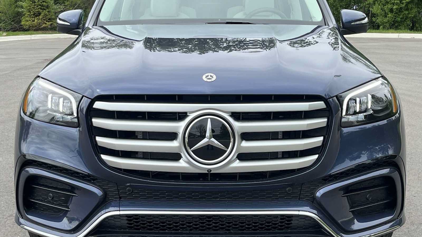 New 2026 Mercedes-Benz GLS 450 4MATIC image 22