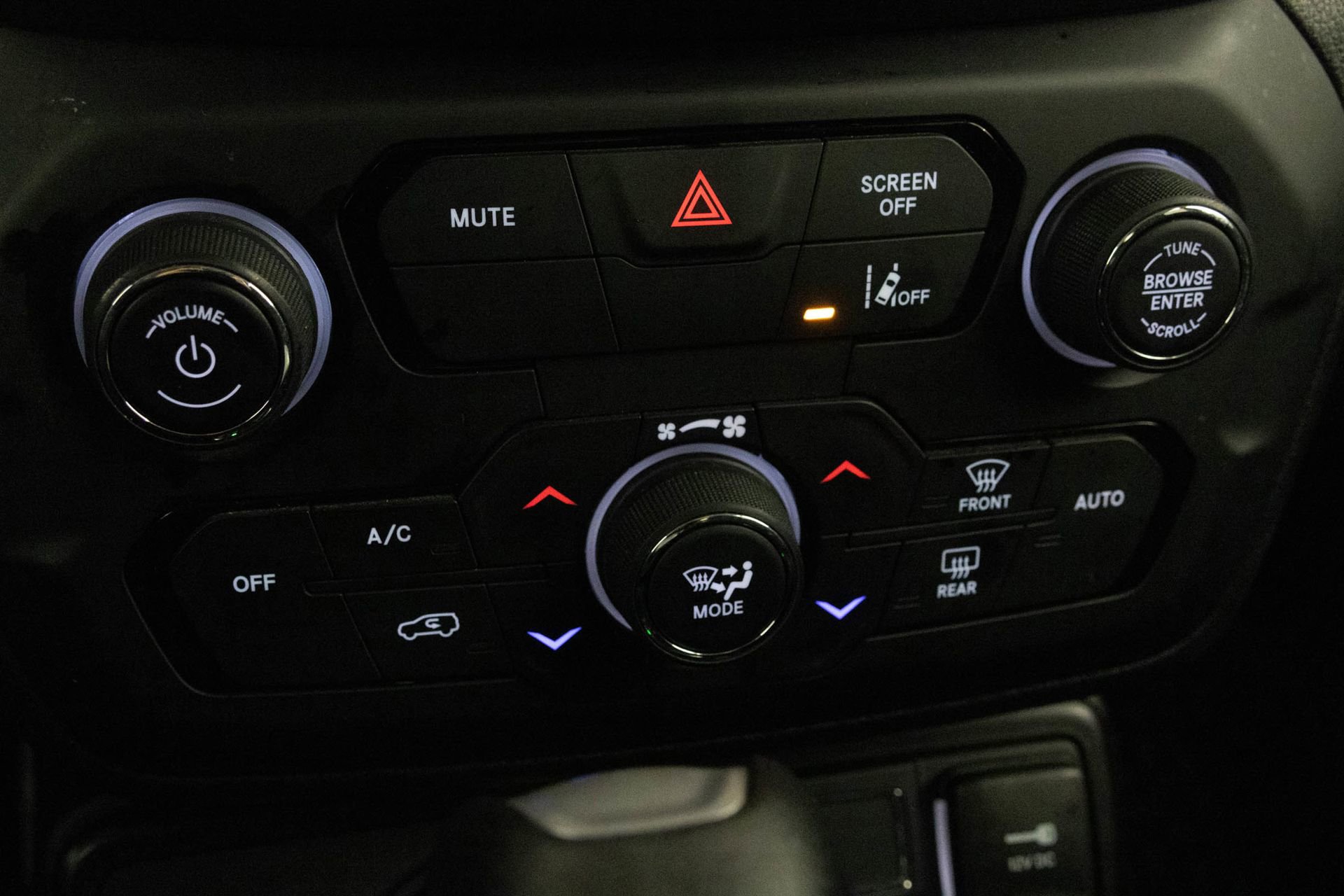 Used 2023 Jeep Renegade Latitude image 23