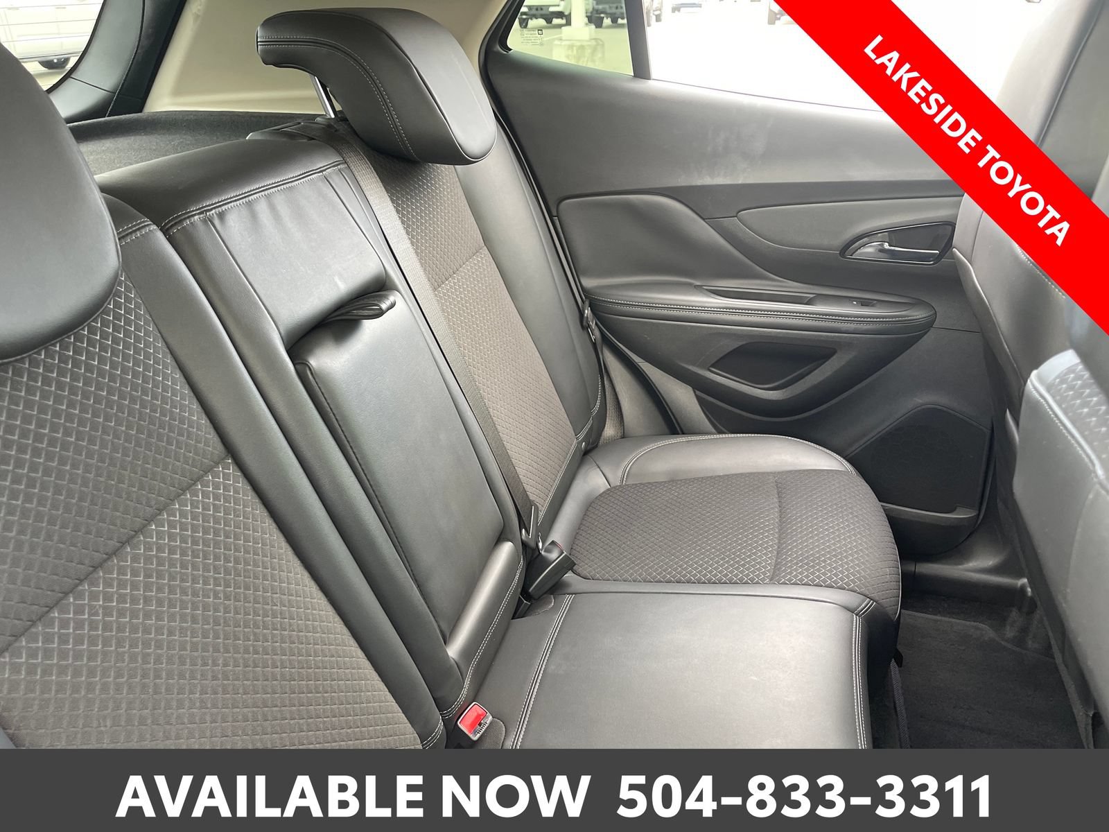 Used 2022 Buick Encore Preferred AWD/4WD image 18