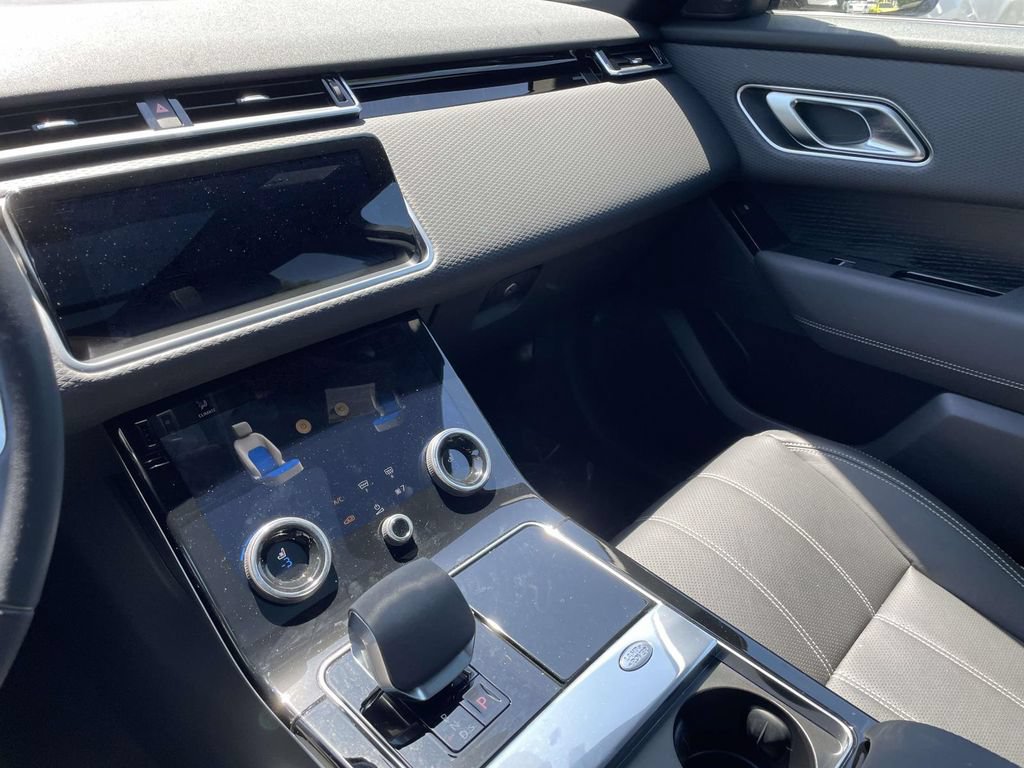 Used 2023 Land Rover Range Rover Velar S AWD/4WD image 32