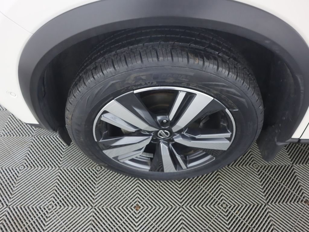 Used 2021 Nissan Rogue Platinum AWD/4WD image 38