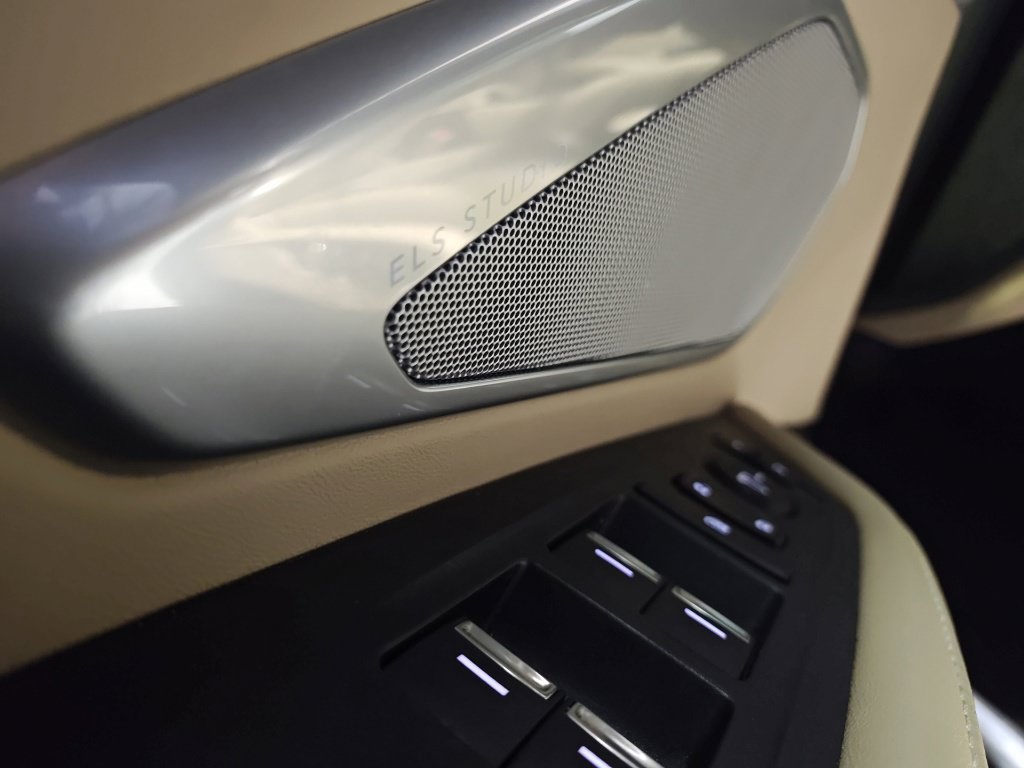 Used 2023 Acura RDX w/ Technology Package FWD image 7