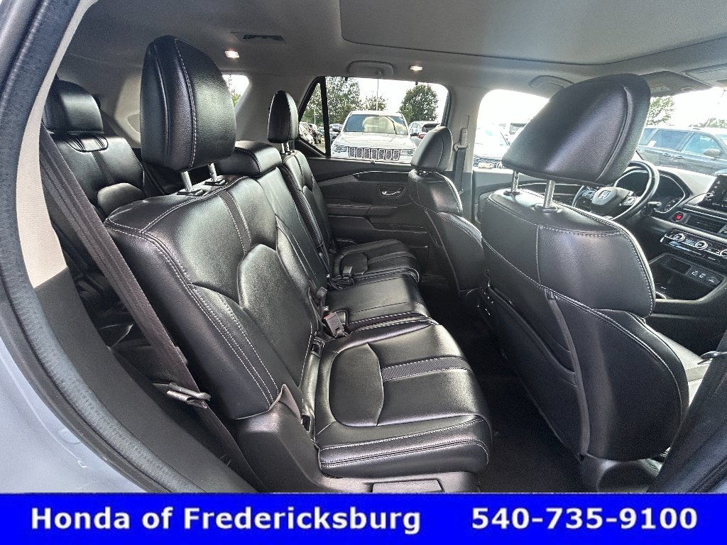 Certified 2024 Honda Pilot Touring image 32