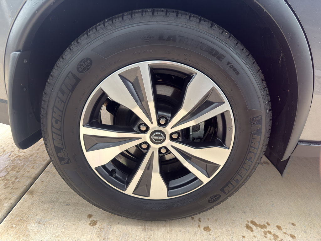 Used 2023 Nissan Murano SV image 19