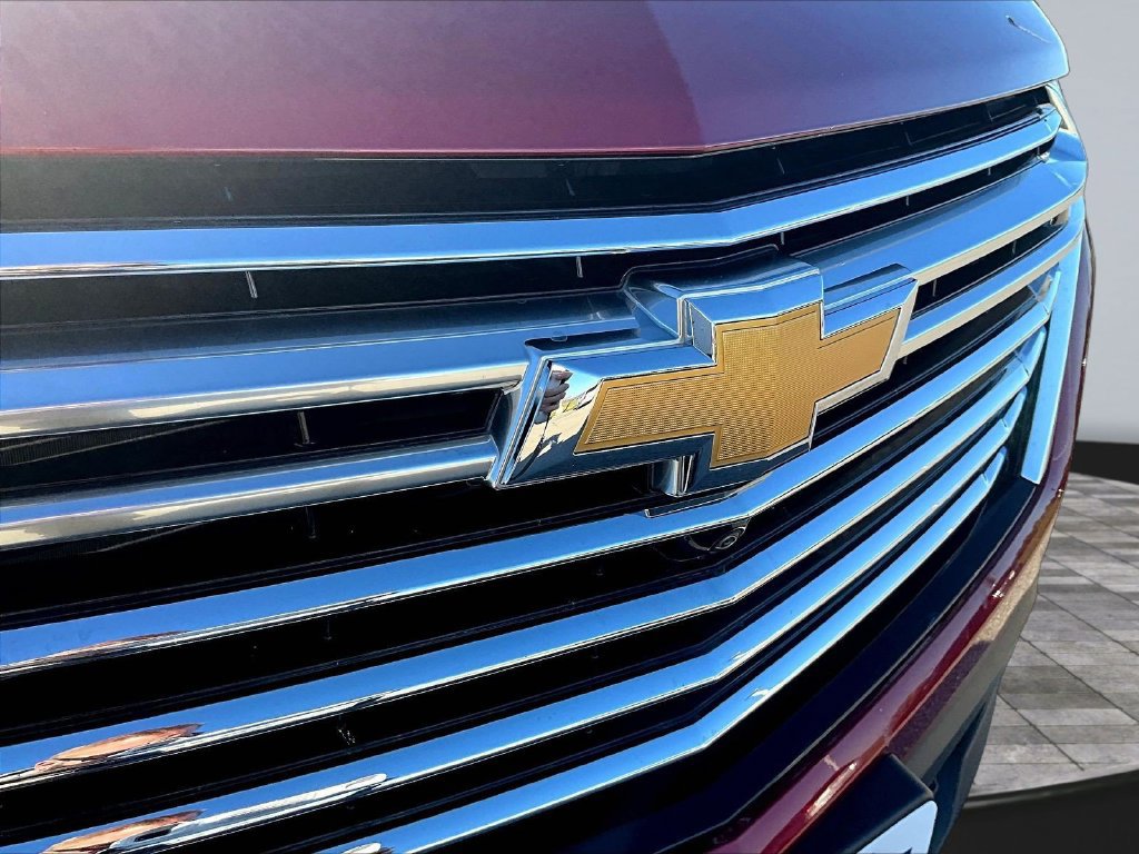 Used 2022 Chevrolet Traverse Premier AWD/4WD image 36