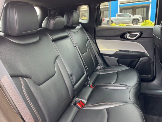 Used 2024 Jeep Compass Limited image 39