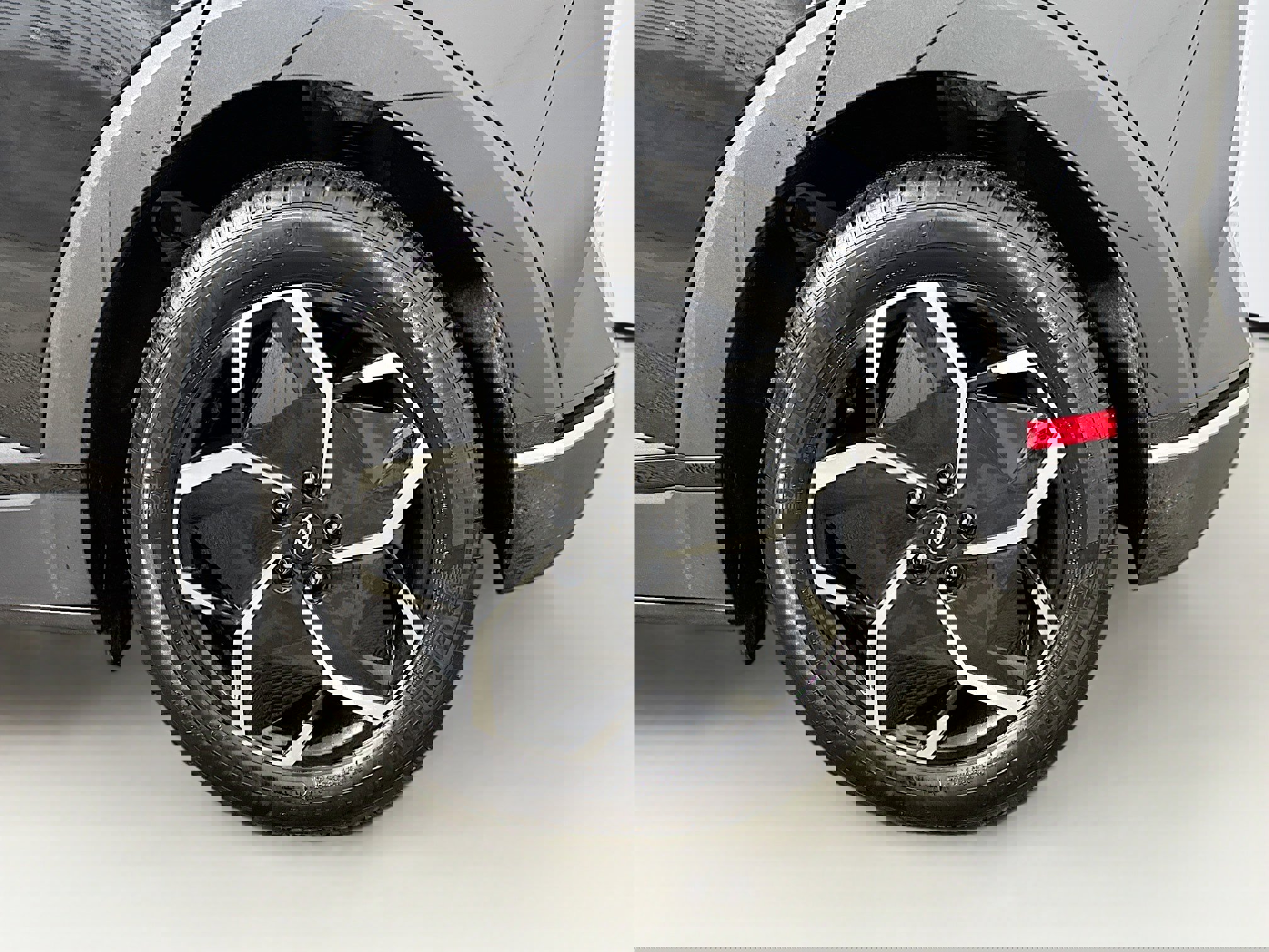 Used 2024 Hyundai Ioniq 5 SEL image 28