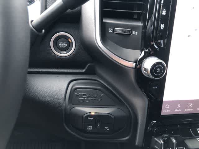 New 2026 RAM 3500 Big Horn AWD/4WD image 27