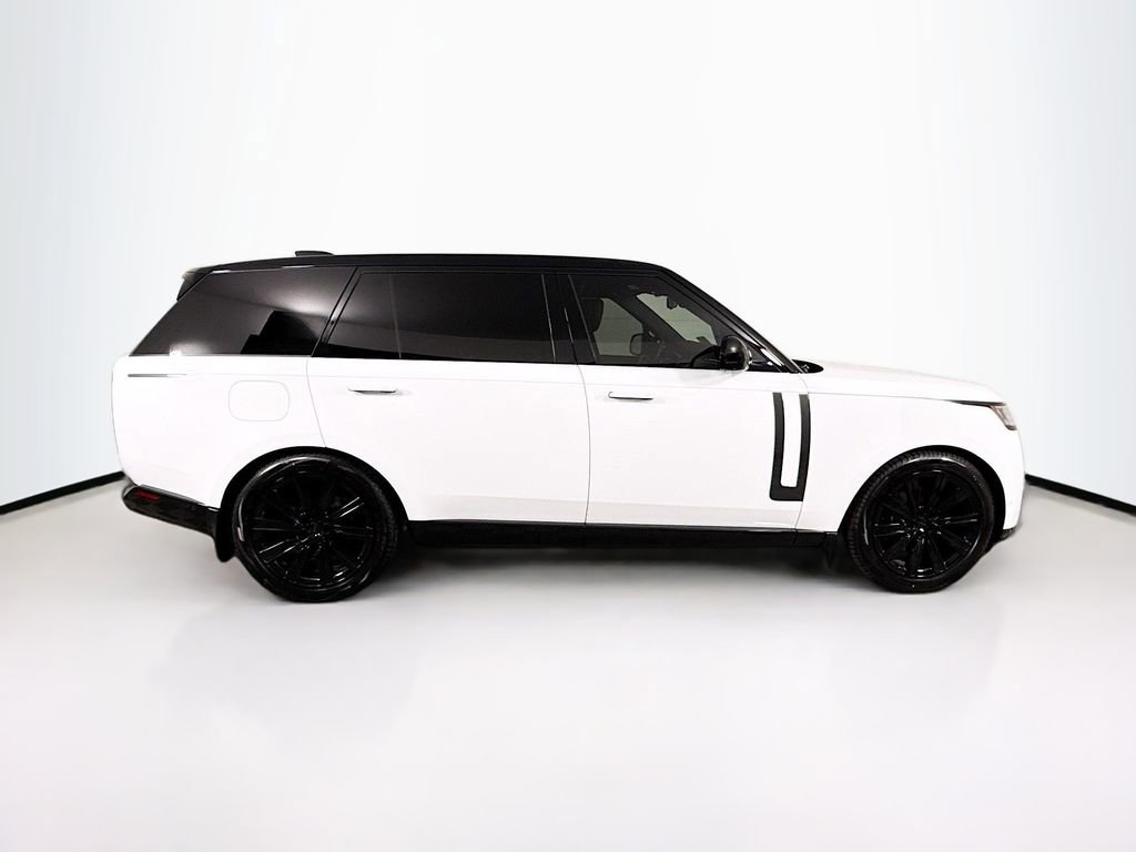 New 2026 Land Rover Range Rover Long Wheelbase SE image 4