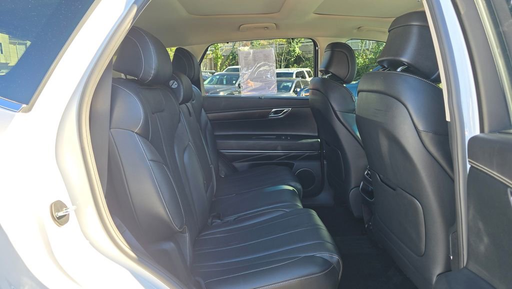 Used 2021 Genesis GV80 3.5T image 12
