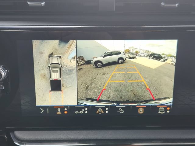 Used 2026 GMC Sierra 1500 AT4 w/ AT4 Premium Package AWD/4WD image 15