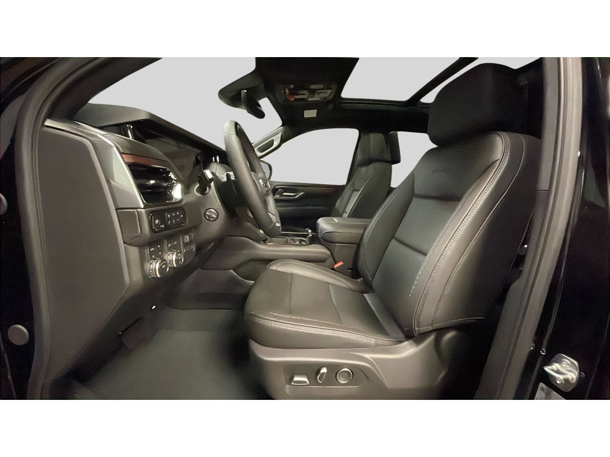 New 2026 GMC Yukon XL Denali w/ Denali Reserve Package AWD/4WD image 11