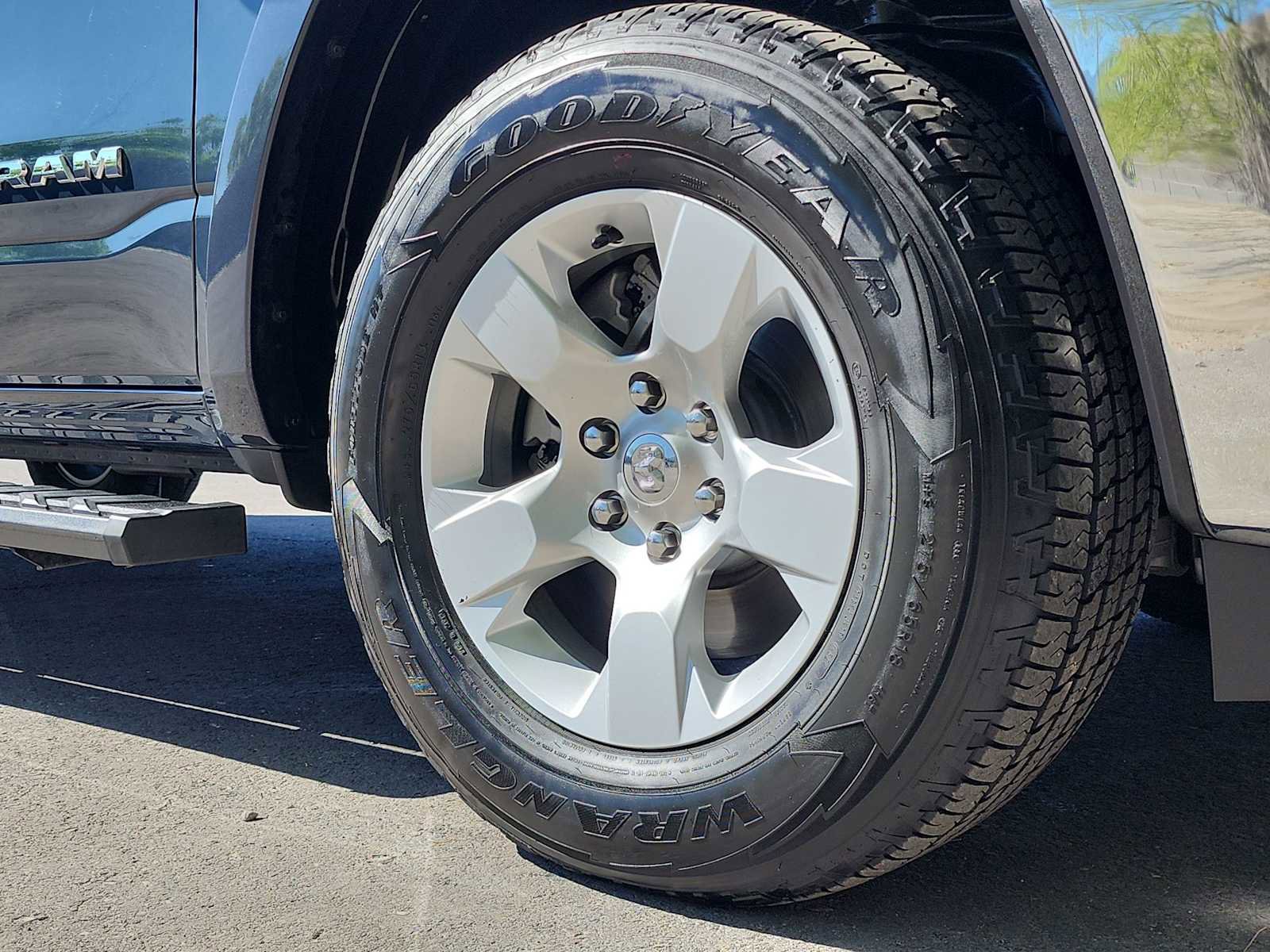 Used 2025 RAM 1500 Big Horn image 12