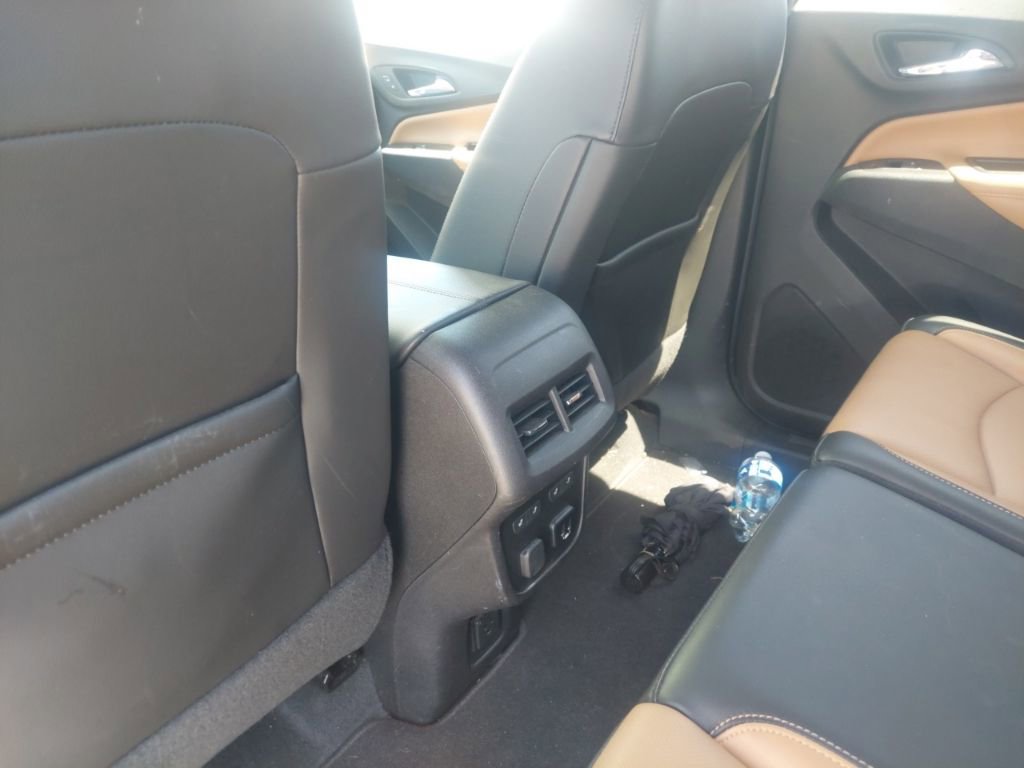 Used 2018 Chevrolet Equinox Premier AWD/4WD image 14