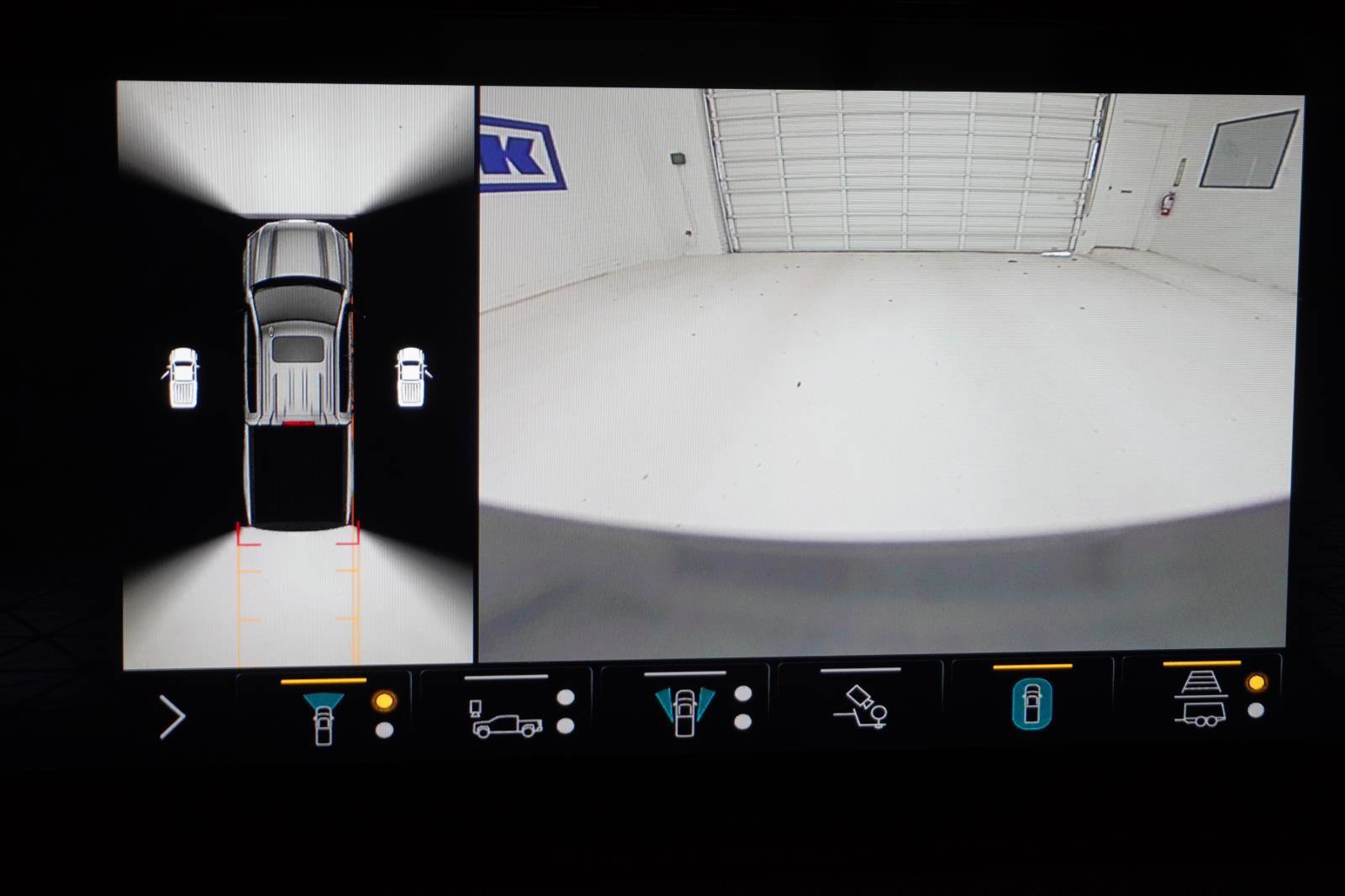 Used 2022 GMC Sierra 1500 AT4 w/ AT4 Premium Package image 27