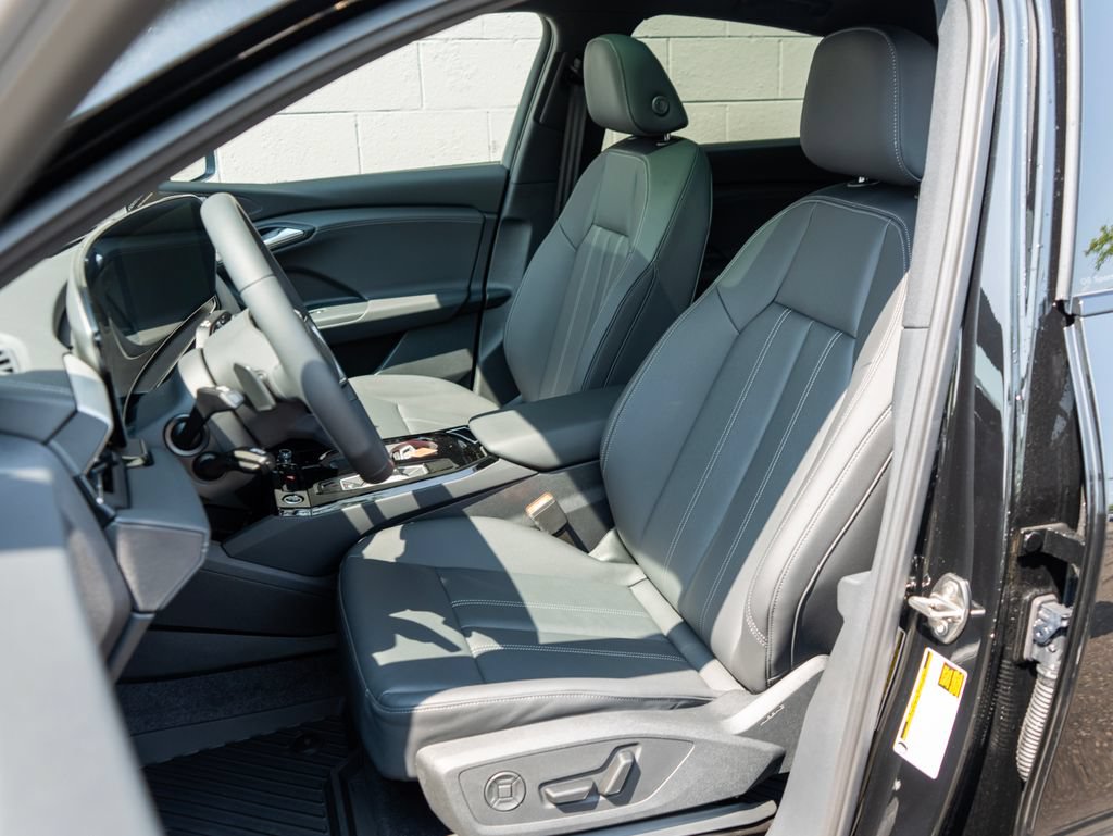 New 2027 Audi Q6 e-tron Premium AWD/4WD image 8