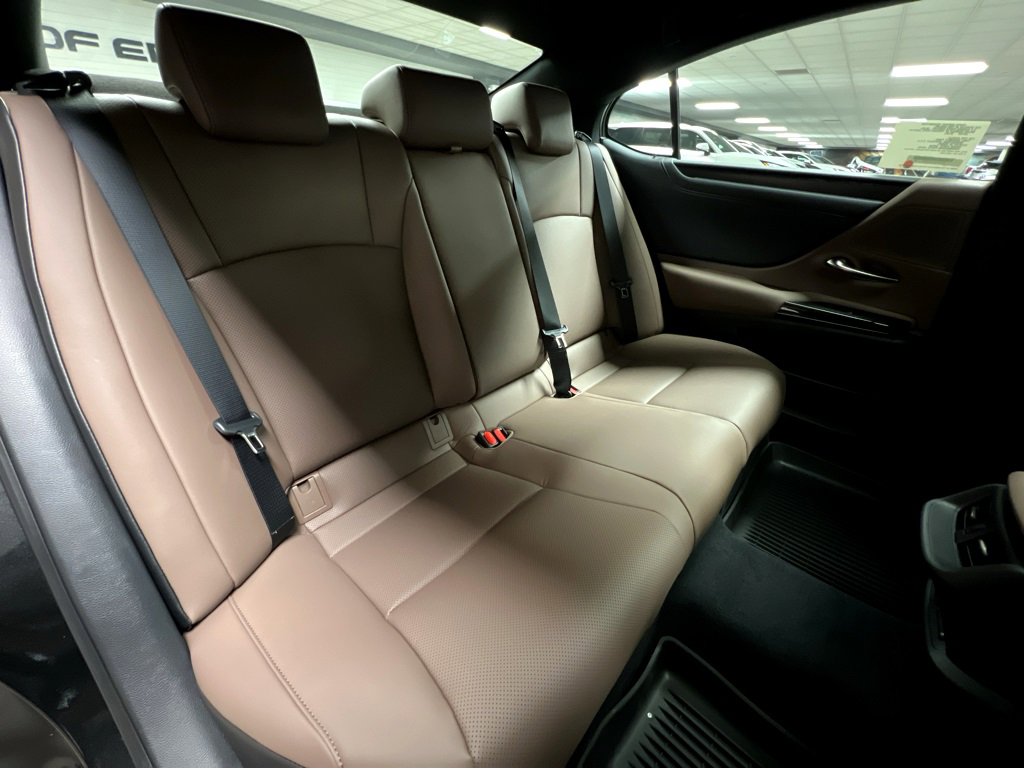New 2025 Lexus ES 350 w/ Premium Package image 23