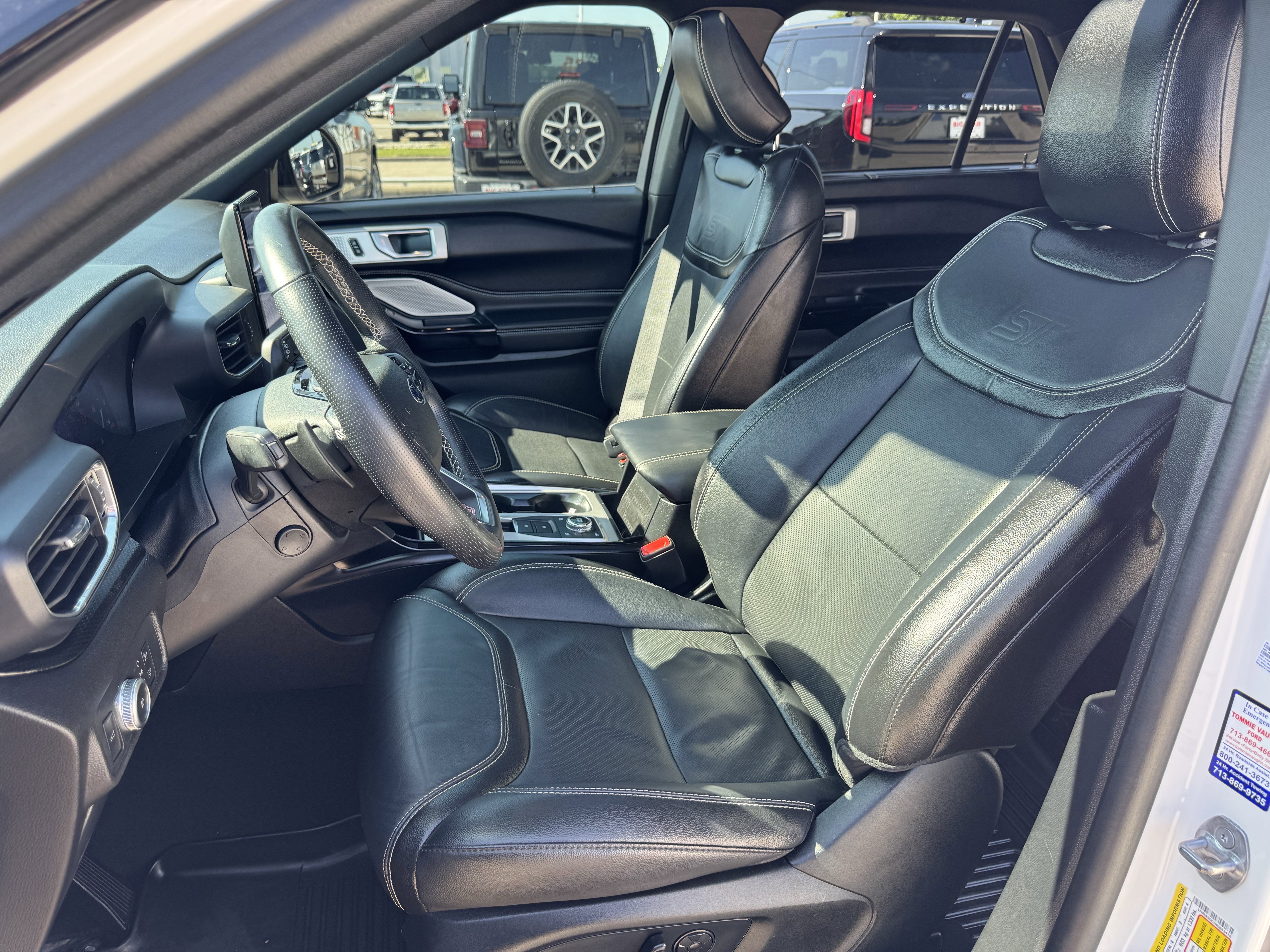 Used 2022 Ford Explorer ST w/ Equipment Group 401A AWD/4WD image 29
