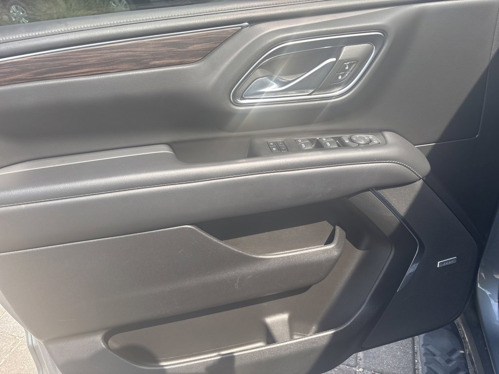 Used 2022 Chevrolet Suburban Z71 image 16