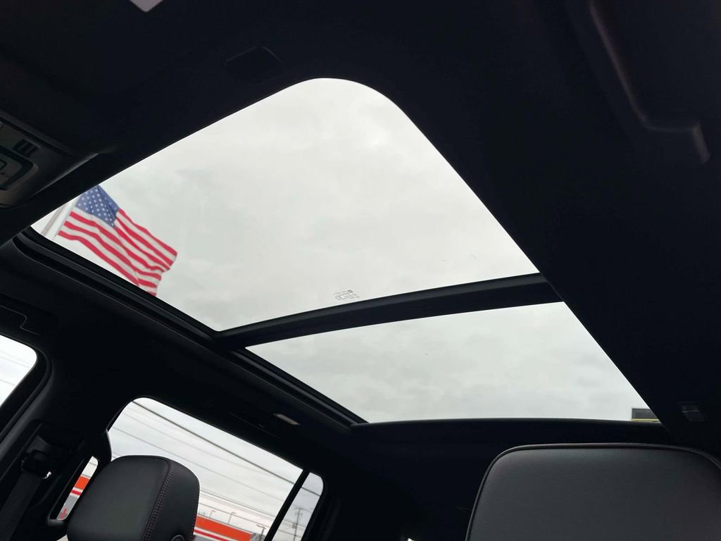 Used 2021 Chevrolet Suburban RST image 38