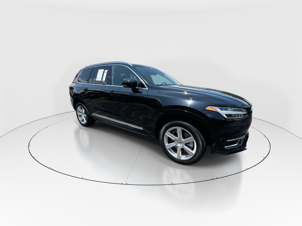 Used 2024 Volvo XC90 B5 Core AWD/4WD image 2