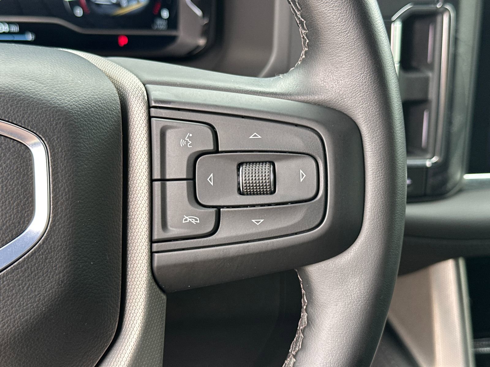 Used 2024 GMC Yukon XL Denali w/ Max Trailering Package image 32