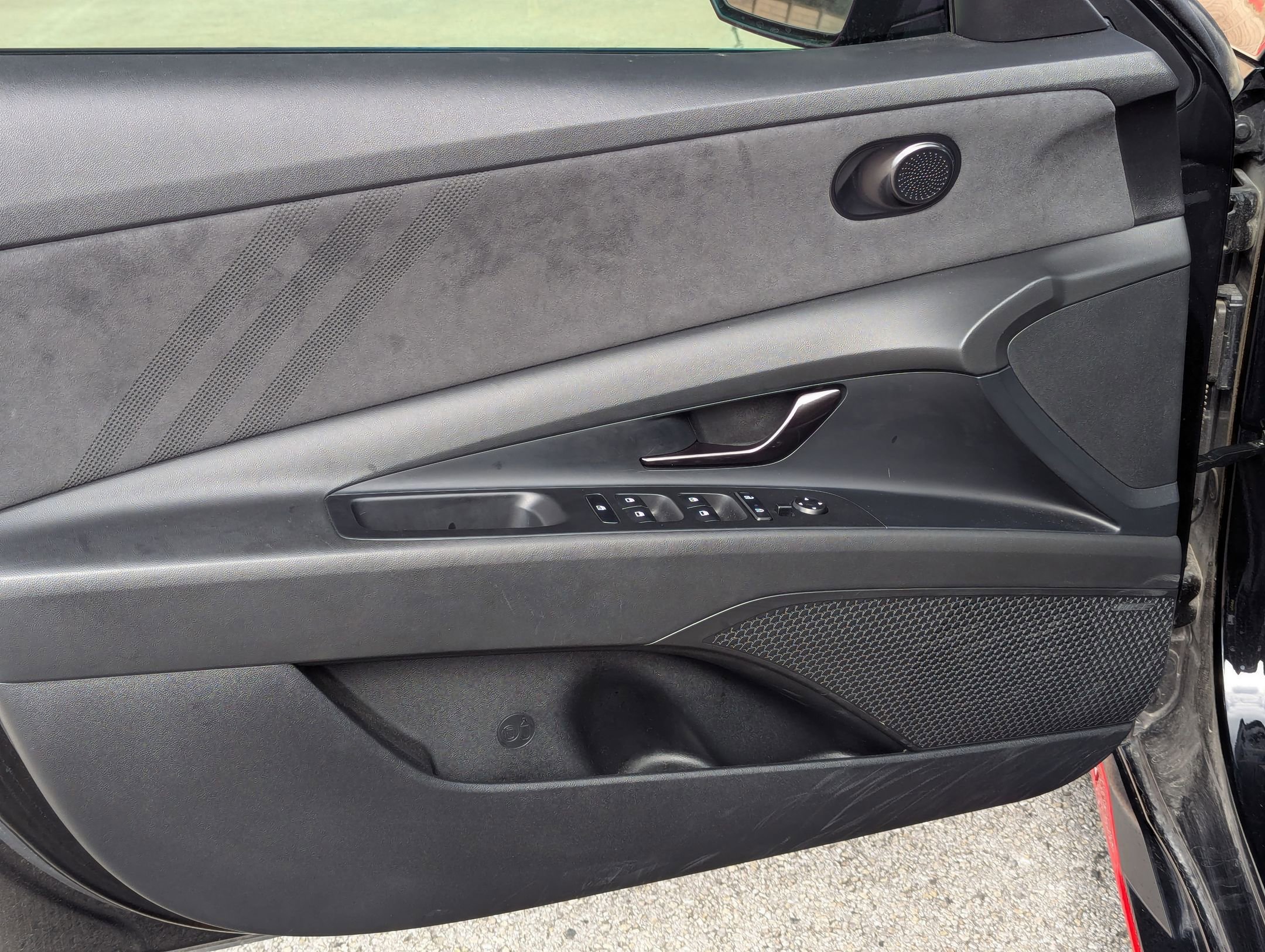 Used 2022 Hyundai Elantra N image 11