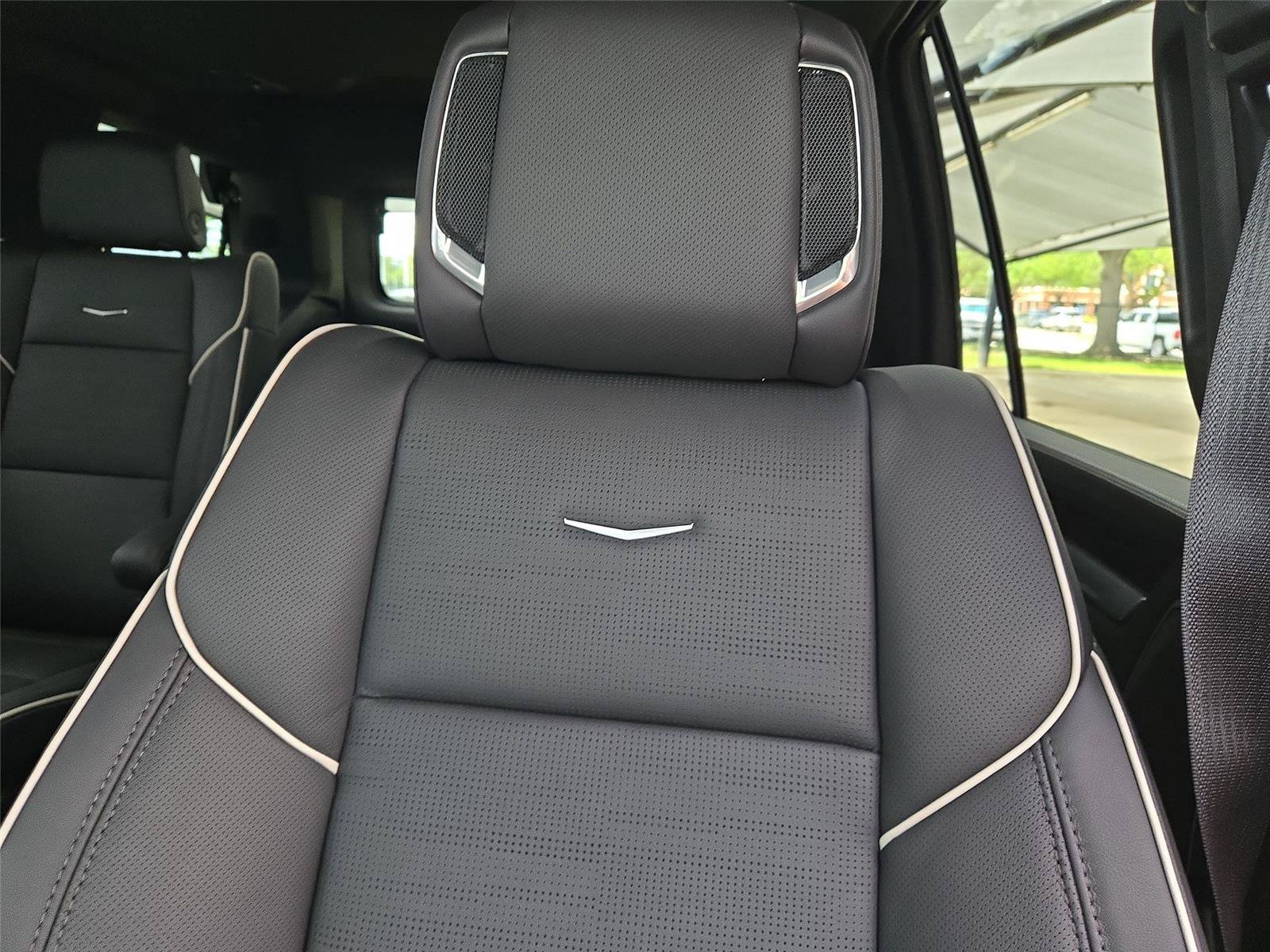 New 2026 Cadillac Escalade Sport w/ Touring Package AWD/4WD image 12