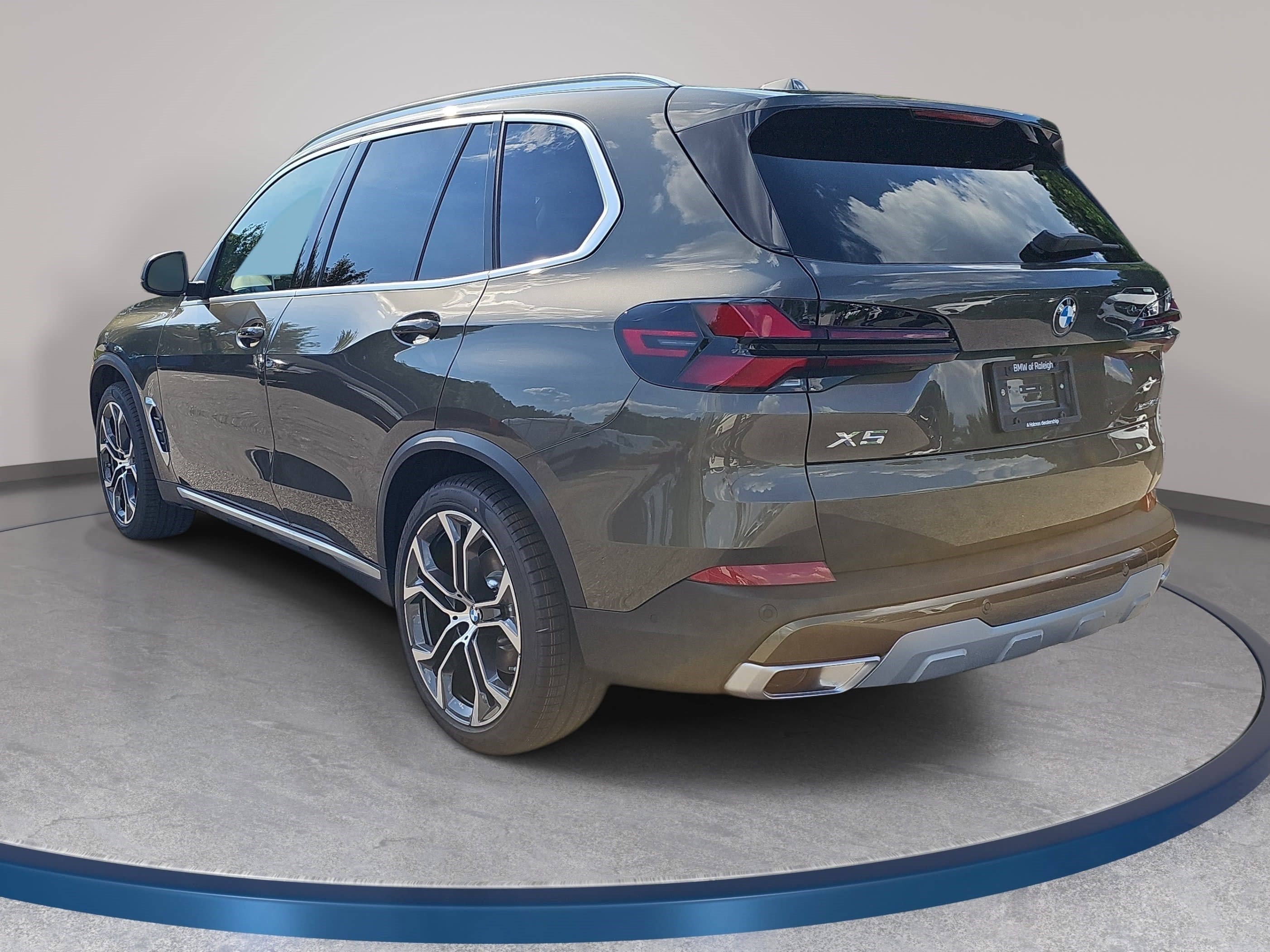 New 2026 BMW X5 xDrive40i w/ Climate Comfort Package AWD/4WD image 7