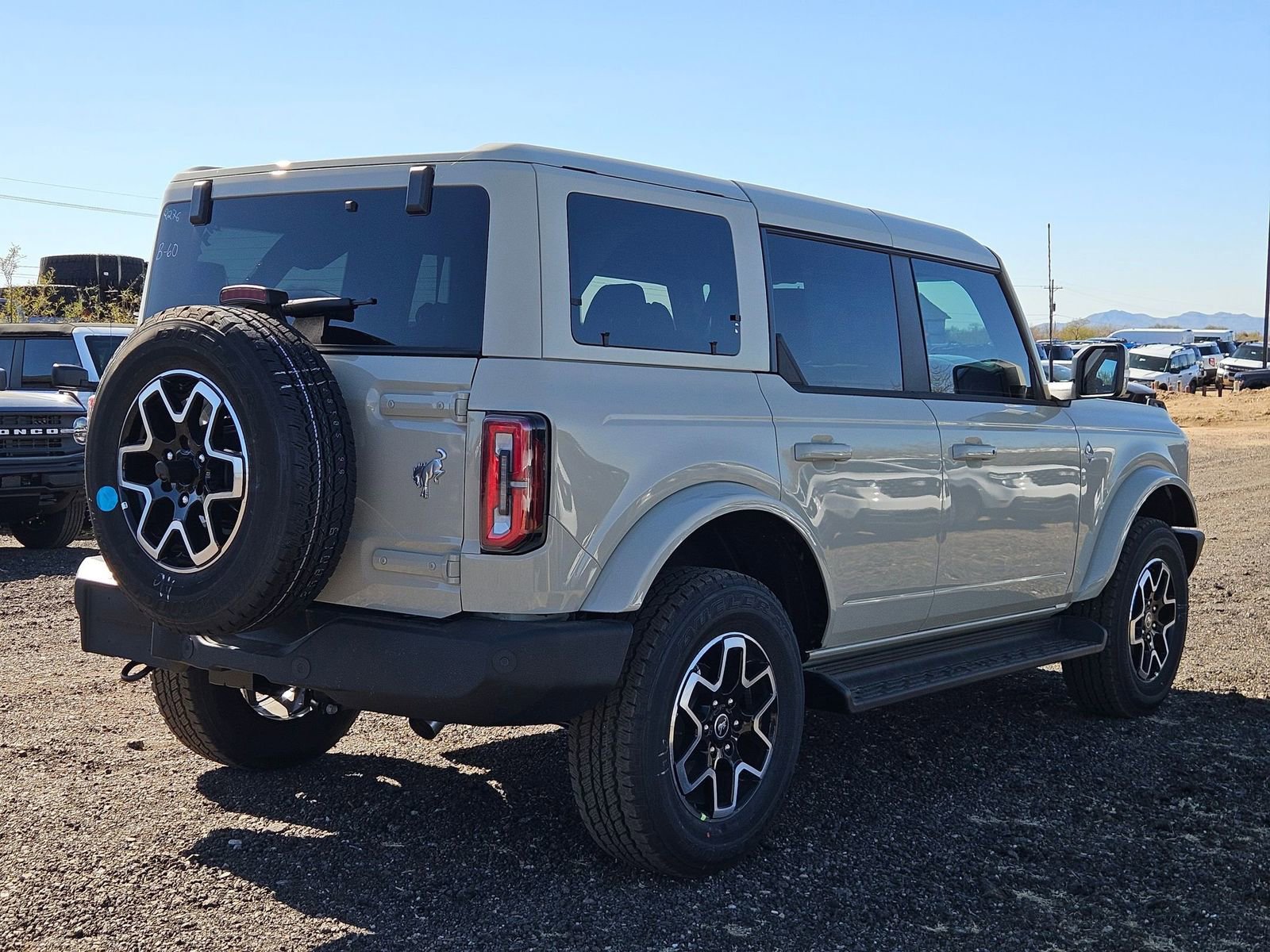 New 2025 Ford Bronco Outer Banks AWD/4WD image 5