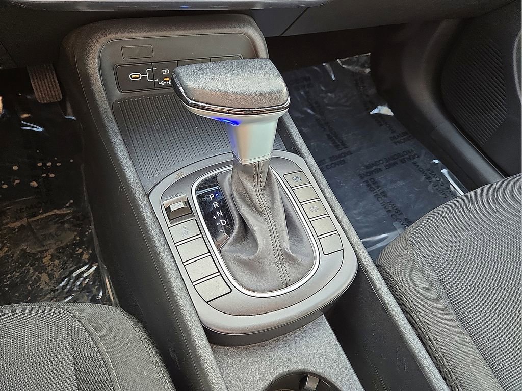 Used 2025 Hyundai Kona SEL image 29