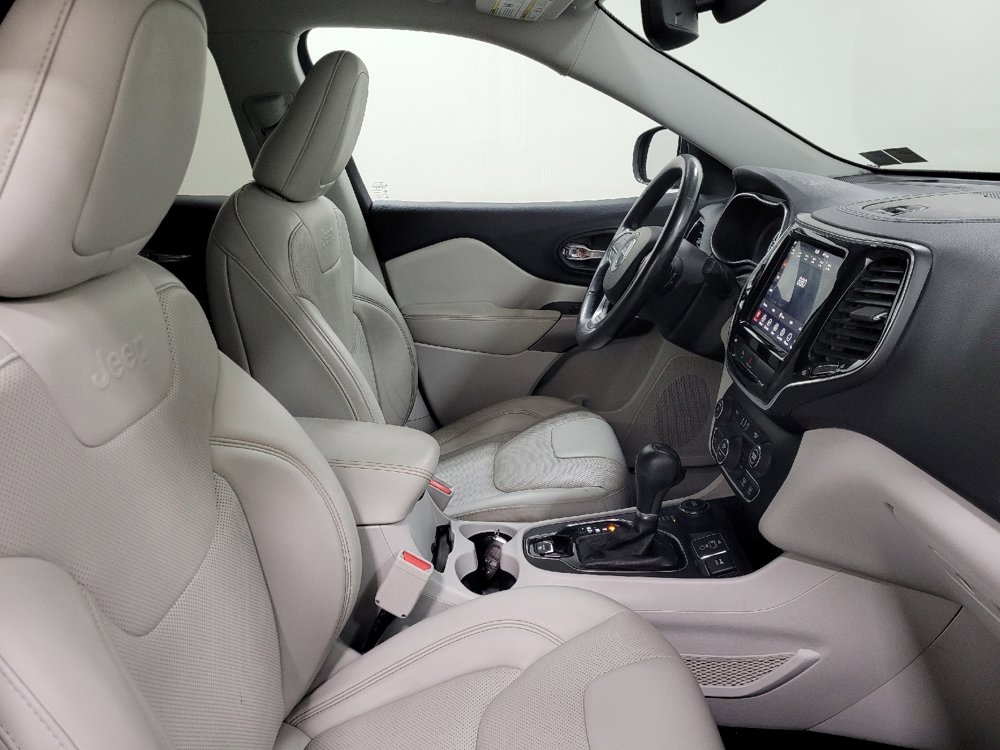 Used 2019 Jeep Cherokee Limited image 21