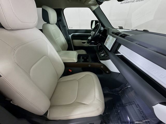 Used 2023 Land Rover Defender 130 First Edition image 27