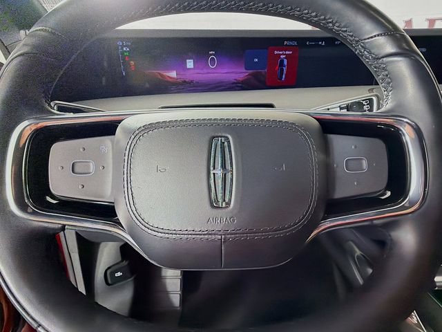Certified 2024 Lincoln Nautilus Reserve w/ Jet Appearance Package (87T) AWD/4WD image 13