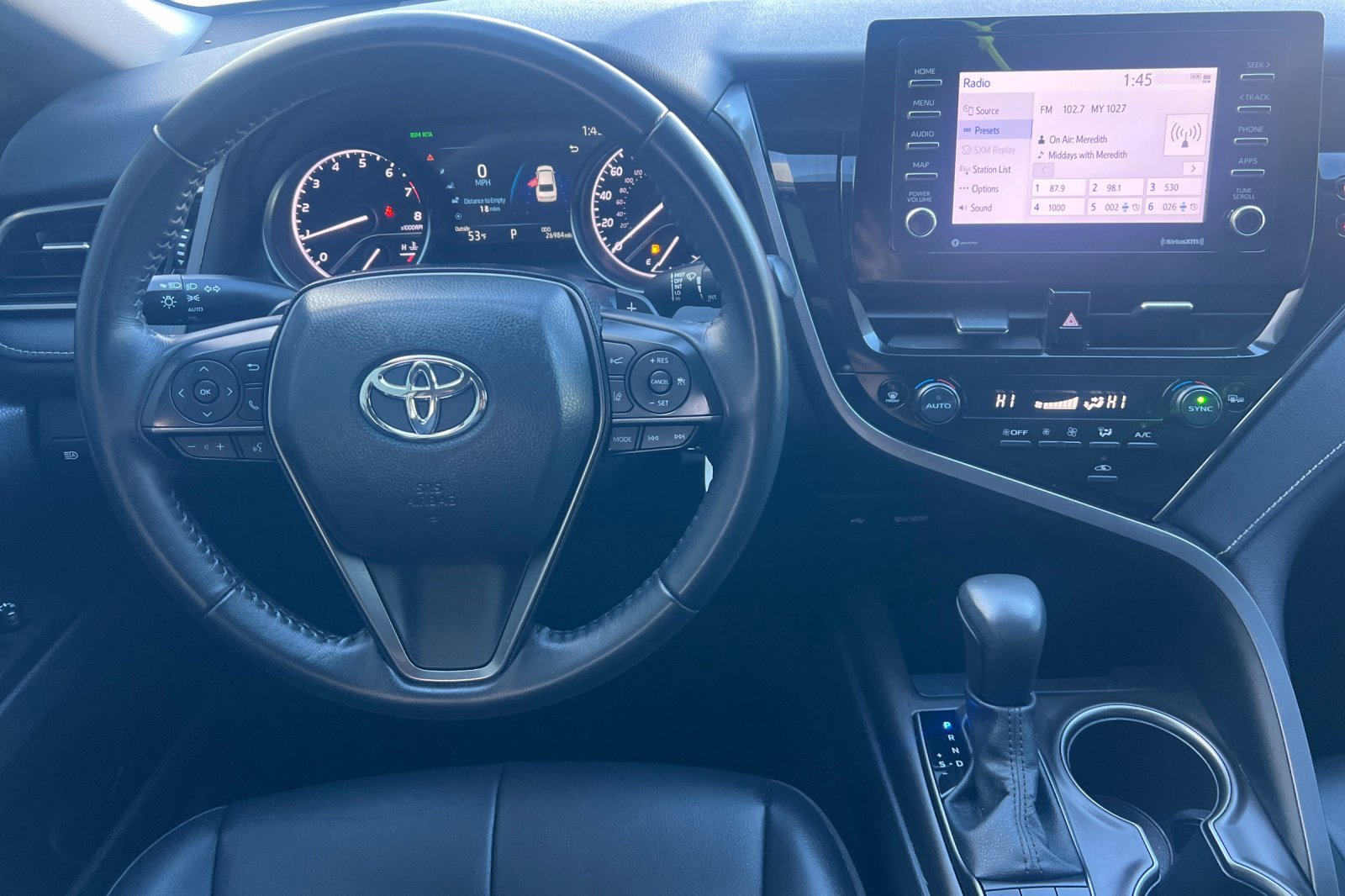 Used 2023 Toyota Camry SE image 11