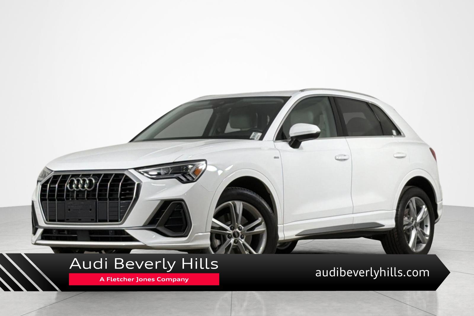 Used 2023 Audi Q3 2.0T Premium w/ Convenience Package AWD/4WD image 1